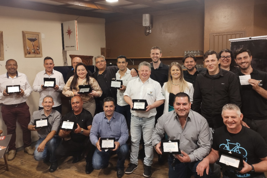 Reconhecimento e compromisso: celebrando anos de casa na Raetec